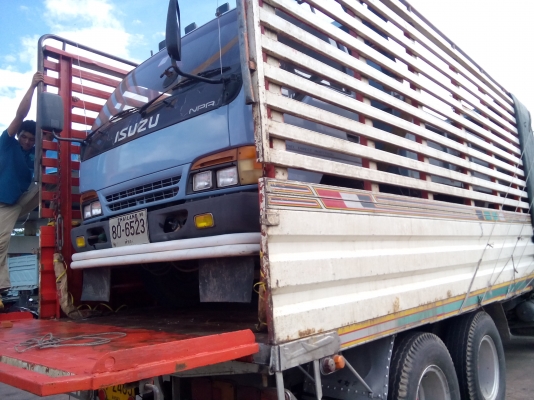 (ปิดการขายแล้วคับไป เมืองอุบล )รถ 6 ล้อ NPR 120  แรงม้า (รถห้างแท้) ... ปี  44   พร้อมใช้งาน เล่มพร้อม....