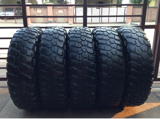 ยาง Mud BF goodrich KM2 255 85 16 พร้อมใช้งาน ราคาไม่แพง