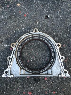 ข้อเหวี่ยงเครื่อง 2KD และชุดฝาครอบท้ายเครื่อง