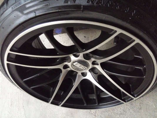 แม็ก BBS ขอบ 15 กว้าง 8 ออฟ 25 พร้อมยางปลิ้นๆ แนวๆ ราคา 8500