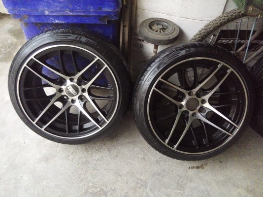 แม็ก BBS ขอบ 15 กว้าง 8 ออฟ 25 พร้อมยางปลิ้นๆ แนวๆ ราคา 8500