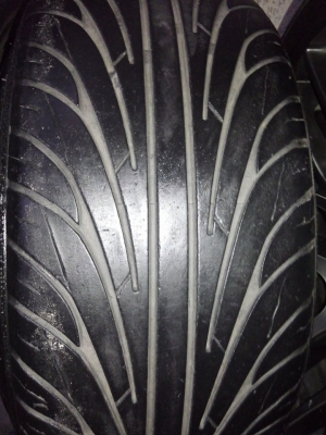 แม็ก BBS ขอบ 15 กว้าง 8 ออฟ 25 พร้อมยางปลิ้นๆ แนวๆ ราคา 8500