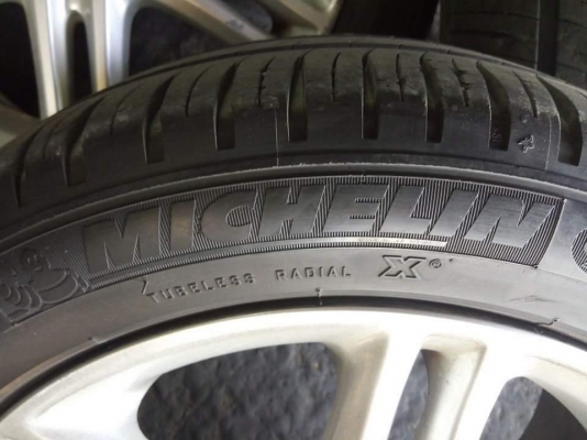 แม็กขอบ 15 พร้อมยาง ขนาด 4 รู 100 ชุดละ 3300