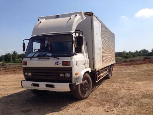 รถบรรทุก 6 ล้อ ยาว 7.20 ม.