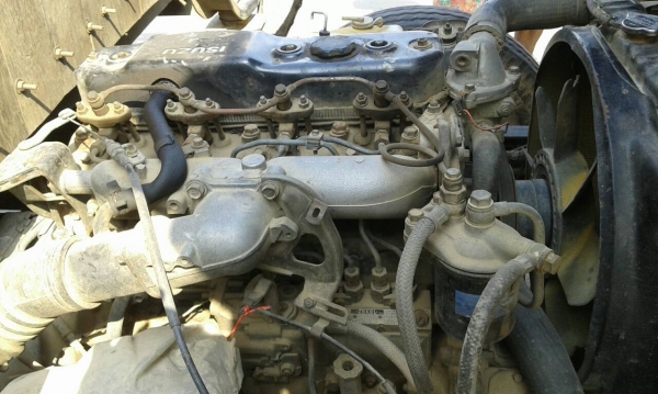 เสี่ยสั่งลุยกะบะล่องพร้อมคอกเกียร์สั้นปี37เดิมดีน่าใช้