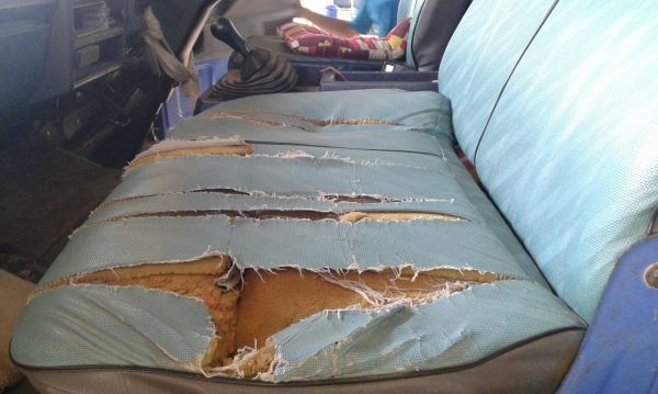 เสี่ยสั่งลุยกะบะล่องพร้อมคอกเกียร์สั้นปี37เดิมดีน่าใช้