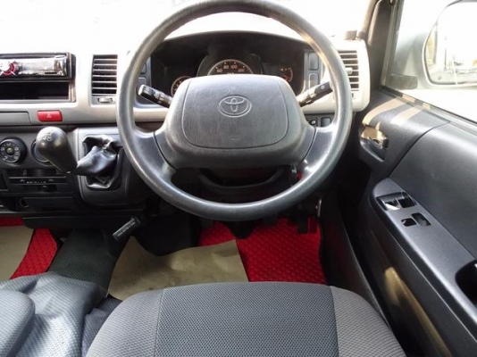 โทร 0922726669 คุณตันหยงรถตู้เบสมือสองฝั่งธน TOYOTA COMMUTER 2.5 D4D ปี 2012 เดิมๆ เบาะกำมะหยี่ 4 แถว ราคา 819000 บาท