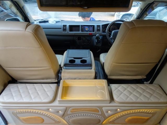 โทร 0922726669 คุณตันหยงรถตู้เบสมือสองฝั่งธน TOYOTA COMMUTER 2.7 ปี 2010 โทร 0922726669 คุณตันหยงรถตู้เบสมือสองฝั่งธน TOYOTA COMMUTER 2.7 ปี 2010