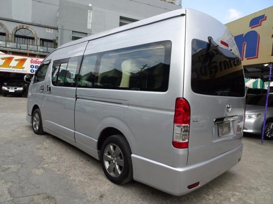 โทร 0922726669 คุณตันหยง รถตู้เบสมือสองฝั่งธน แต่งเต็ม VIP. TOYOTA COMMUTER 2.5D4D MT ปี2013 ราคา 1049000 บาท