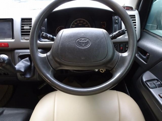 โทร 0922726669 คุณตันหยงรถตู้เบสมือสองฝั่งธน TOYOTA HIACE COMMUTER 2.5D4D MT แต่งวีไอพี เบาะ 4 แถว