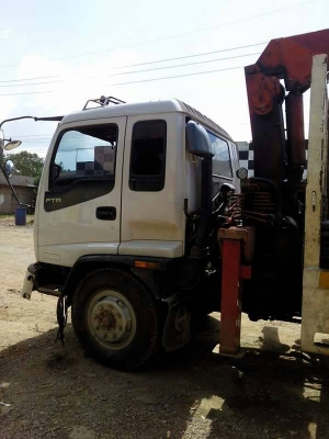 Isuzu 195 ติดเครน Isuzu 195 ติดเครน