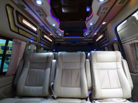 โทร 0922726669 คุณตันหยงรถตู้เบสมือสองฝั่งธนฯ TOYOTA COMMUTER 2.5 D4D ปี 2013 แต่งวีไอพี แอร์บัส เบาะ 3 แถว