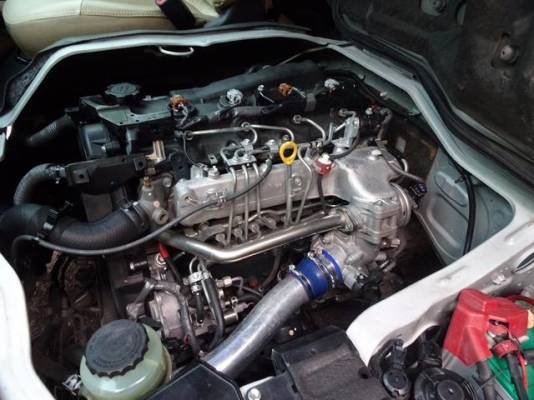 โทร 0922726669 คุณตันหยงรถตู้เบสมือสองฝั่งธนฯ TOYOTA COMMUTER 2.5 D4D ปี 2013 แต่งวีไอพี แอร์บัส เบาะ 3 แถว