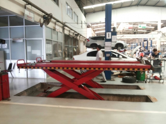 ขายลิฟท์ตั้งศูนย์  3 ตัน  มือสอง พร้อมติดตั้ง