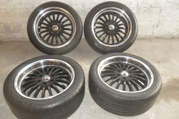 ล้อแม็ก20นิ้ว6รู พร้อมยาง สวยๆ 4 ล้อ ราคา 10700 บาท