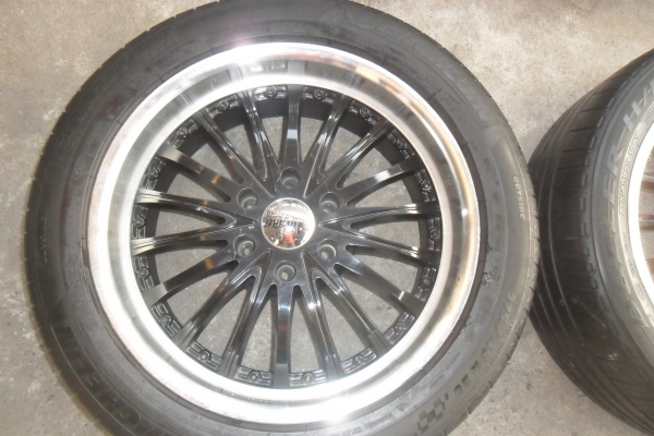 ล้อแม็ก20นิ้ว6รุ พร้อมยาง สวยๆ 4 ล้อ ราคา 10700 บาท ล้อแม็ก20นิ้ว6รุ พร้อมยาง สวยๆ 4 ล้อ ราคา 10700 บาท