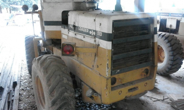 ขายถูกรถตักล้อยาง KOMATSU 510 สภาพพร้อมไช้เครื่องเดิมปั้มเดิม ขายถูกรถตักล้อยาง KOMATSU 510 สภาพพร้อมไช้เครื่องเดิมปั้มเดิม