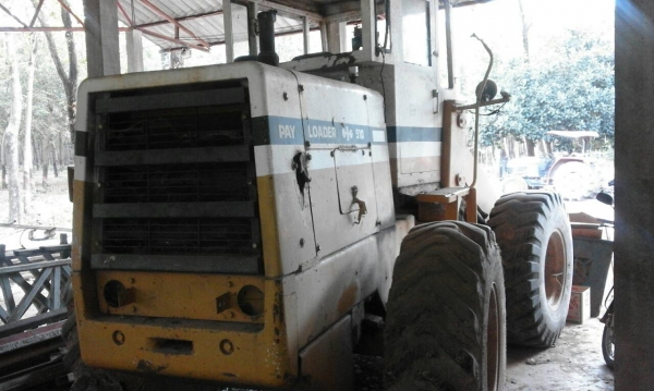 ขายถูกรถตักล้อยาง KOMATSU 510 สภาพพร้อมไช้เครื่องเดิมปั้มเดิม ขายถูกรถตักล้อยาง KOMATSU 510 สภาพพร้อมไช้เครื่องเดิมปั้มเดิม