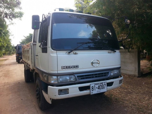 ขายรถดั้ม6ล้อ HINO เครื่อง145แรง เครื่องดีแคชซีสวย ภายในสวย แอร์เย็น เอกสารพร้อมโอน สนใจโทร 090-8588220คุณนะ 093-3258446คุณบิว หรือเข้าดูสินค้าอื่นๆได้ที่ www.truck.in.th/498 หรือเพจFacebook ณรงค์ ซื้อขายรถมือสอง (เว็บไซต์ส่วนตัว) หรือFacebook คุณนะ รถบรร