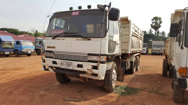 ขาย HINO FM221 เครื่อง 260 แรง 2 เพลาดรั้ม เครื่องดี ครัชซีสวย ยางดี รถใช้งานสภาพดีไม่เคยมีปัญหา 0811838154