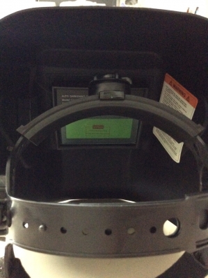 หน้ากากเชื่อมปรับแสงกึ่งauto