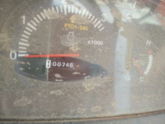 แทรกเตอร์ KUBOTA L4708 พร้อมใบมีดดันดินหน้า รถสวยสภาพนางฟ้า ชั่วโมงงานน้อย 76 ชั่วโมงงาน