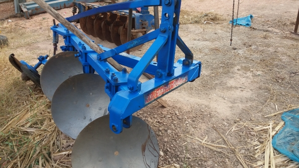 หางสามโครงสี่ ทีทีลำนารายณ์ หางสามโครงสี่ ทีทีลำนารายณ์