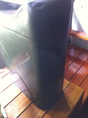 ถังน้ำมันเก่า ถังน้ำมันเก่า