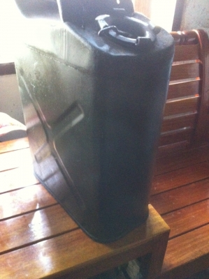 ถังน้ำมันเก่า ถังน้ำมันเก่า