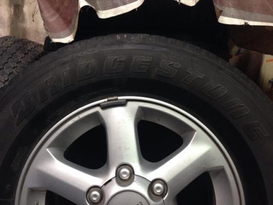 แม็ก IZUSU พร้อมยาง 245-70R16 ขอบคุณพี่จากรังสิตครับ แม็ก IZUSU พร้อมยาง 245-70R16 ขอบคุณพี่จากรังสิตครับ