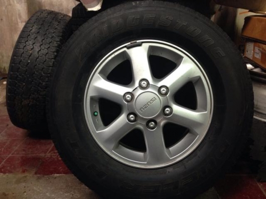 แม็ก IZUSU พร้อมยาง 245-70R16 ขอบคุณพี่จากรังสิตครับ