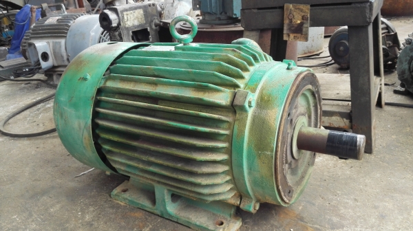 Sale>> มอเตอร์ TOSHIBA 20 HP. 6 poles. 900 rpm. วิ่งเงียบ จัดส่งทั่วประเทศครับ!!