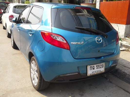 ขายมาสด้า2 ปี12 เกียร์ออโต้