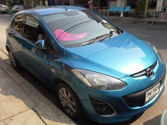 ขายมาสด้า2 ปี12 เกียร์ออโต้