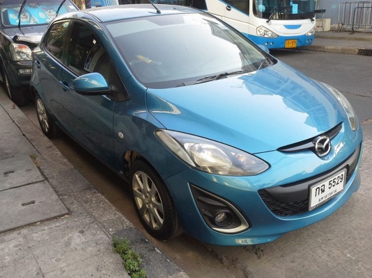 ขายมาสด้า2 ปี12 เกียร์ออโต้