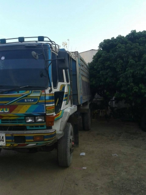 สิบล้อ อีซูซุ ร็อคกี้ FVM12Y-EM100-220 ดั้มมีเนียม สโลส 2เพาใหญ่ สภาพพร้อมใช้ เล่มทะเบียนพร้อมโอน สิบล้อ อีซูซุ ร็อคกี้ FVM12Y-EM100-220 ดั้มมีเนียม สโลส 2เพาใหญ่ สภาพพร้อมใช้ เล่มทะเบียนพร้อมโอน