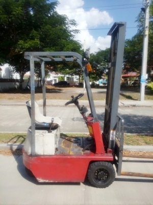 ขายนิชิยูไฟฟ้า เสาสูง 3.5 เมตร ราคา 50,000 บาท 081-3535-948