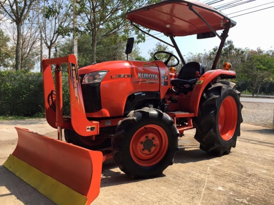 ขายรถไถ Kubota L3608(4WD) พร้อมใบมีดและผานพรวนช้าง รถไร่สีเดิม พร้อมใช้งาน