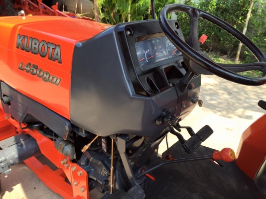 ขายรถไถKubota L4508DI (4WD) พร้อมใบมีดหน้าและผานพรวน รถพร้อมใช้งาน