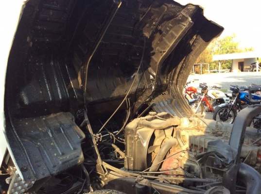 รถน้ำ 6 ล้อ HINO KM777 ปี 36 เครื่อง 117แรง