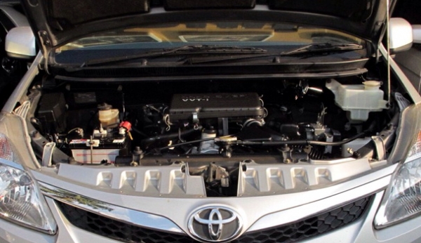 New AVANZA 1.5s รถพึ่งเข้ามาเลยคร่ะ สภาพไม่มีว่าไม่สวยคร่ะ เครื่อง เกียร์ ช่วงล่างดีมาก สนใจทักมาคุยกันก่อนได้น่ะคร่ะ รถสวยแน่นอน