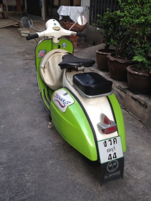 ขาย Vespa Sprint150 เครื่องติดขี่มัน จอดนาน เกียร์เบานุ่มมือ ทะเบียนพึงขาด ชลบุรี44