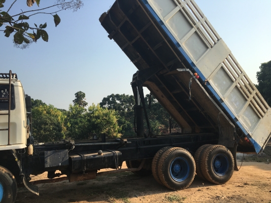 ขายรถ lSUZU  Rocky 240  ราคา 800000 ฿ เจ้าของขายเอง  รถบ้าน