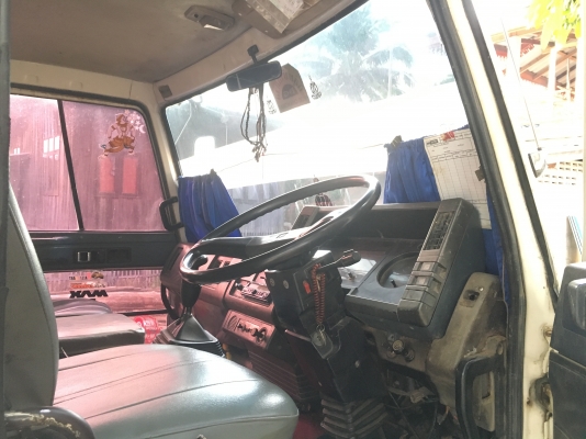 ขายรถ lSUZU  Rocky 240  ราคา 800000 ฿ เจ้าของขายเอง  รถบ้าน