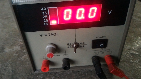 POWER SUPPLY ปรับค่าได้ ยี่ห้อ  YaXun ต่อใช้ไฟบ้าน 220 V. ได้เลย