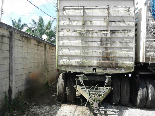 ขาย หางพ่วง  สามมิต  2  เพลา. ปี 49   ( * ไม่ดั้ม. )   สนใจติดต่อ  081 - 6079515