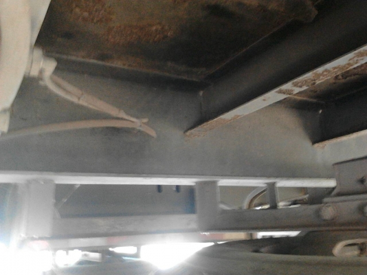 ขาย หางพ่วง  สามมิต  2  เพลา. ปี 49   ( * ไม่ดั้ม. )   สนใจติดต่อ  081 - 6079515