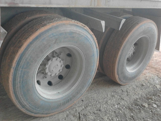 รถฮีโน่ 12 ล้อ 414 แรงม้า. ปี 55  ( รถประกอบ )   สนใจติดต่อ  081 - 6079515