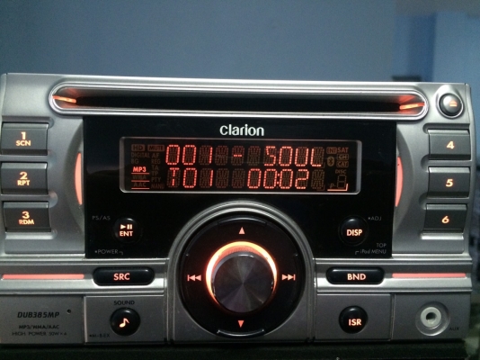 Clarion DUB385MP USB IPOD MP3 CD AUX ปรีเอ้า2ชุด 728ตัวแปรสีไฟเครื่องเล่น สภาพสวย มือ2 ญี่ปุ่น