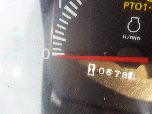 คูโบต้า L3008 4 WD ใบมีดตราช้าง ทำงาน 578 ชั่วโมง..เล่มทะเบียนพร้อม